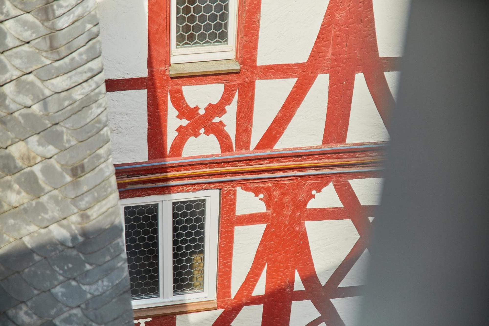 Fachwerkperle Am Historischen Marktplatz Bernkastel-Kues Esterno foto