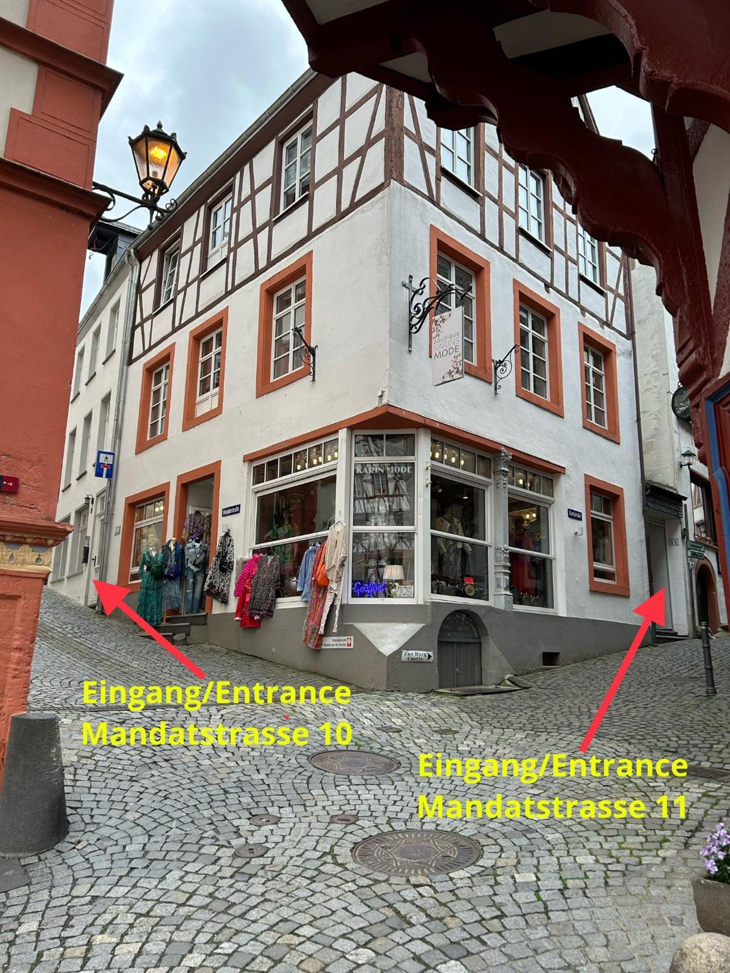 Fachwerkperle Am Historischen Marktplatz Bernkastel-Kues Esterno foto