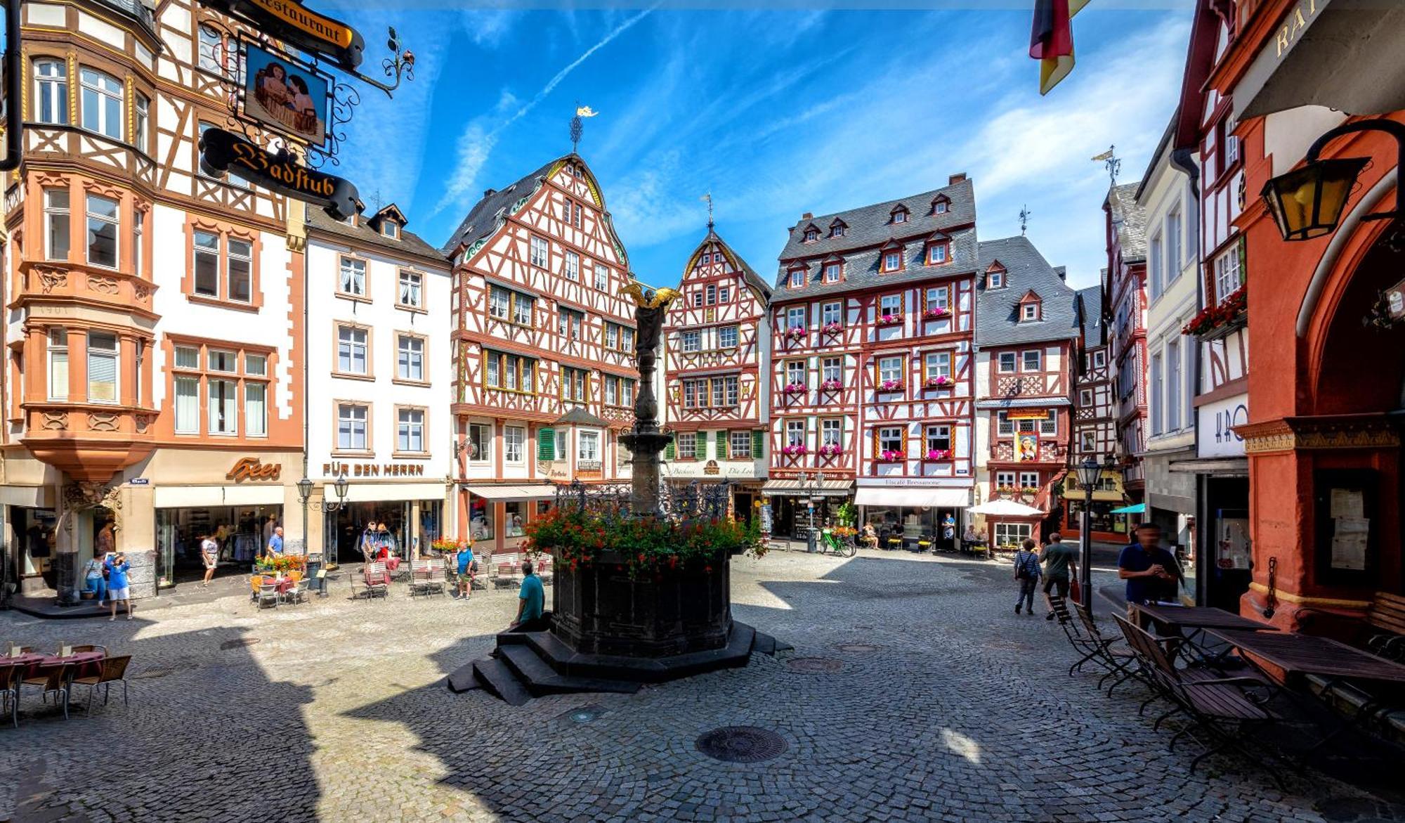 Fachwerkperle Am Historischen Marktplatz Bernkastel-Kues Esterno foto
